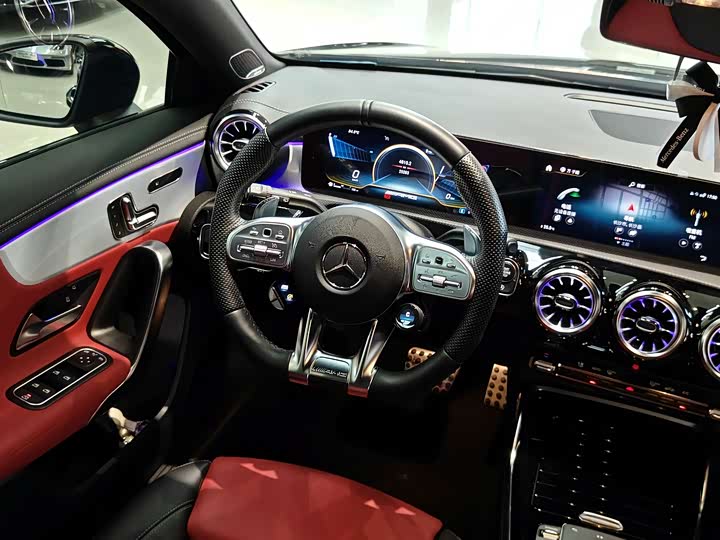 Фото 18 - Mercedes-Benz A-Class AMG