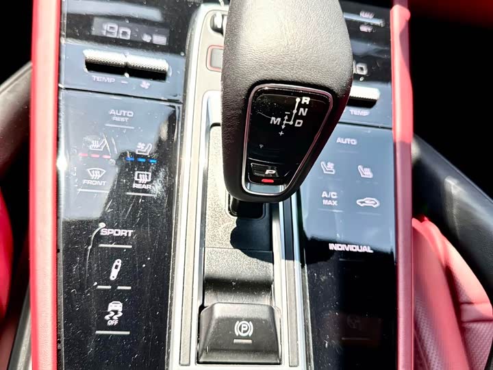 Фото 15 - Porsche Cayenne