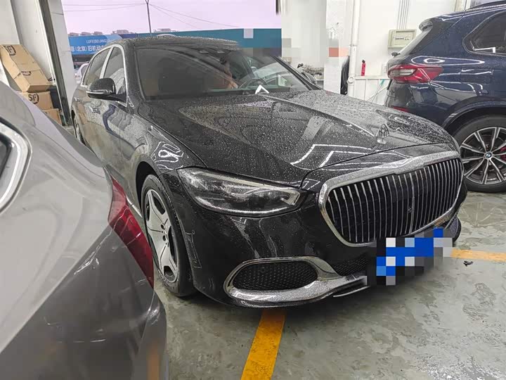 Фото 2 - Mercedes-Benz Maybach S-Class