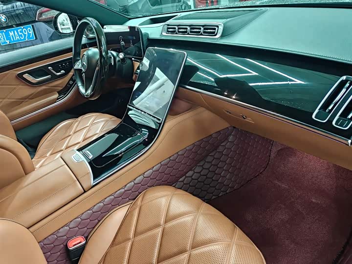 Фото 9 - Mercedes-Benz Maybach S-Class