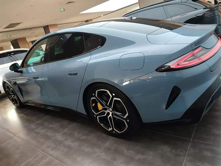 Фото 5 - Xiaomi SU7