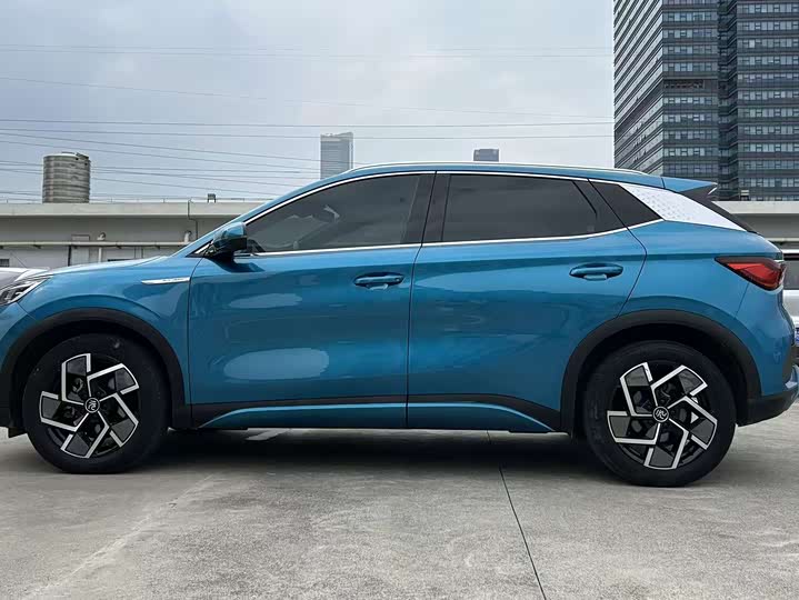 Фото 11 - BYD Yuan Plus