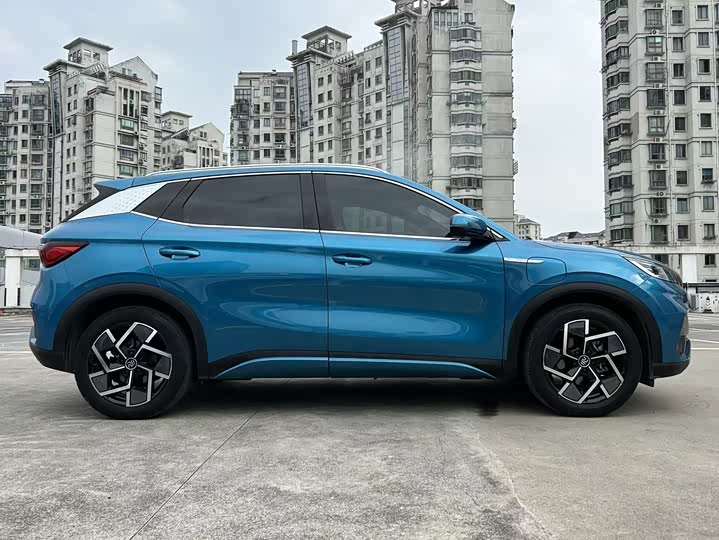 Фото 12 - BYD Yuan Plus