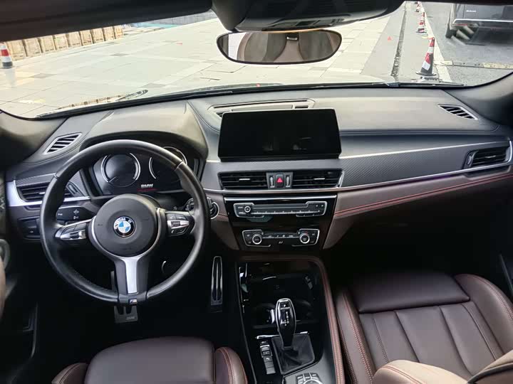 Фото 10 - BMW X2