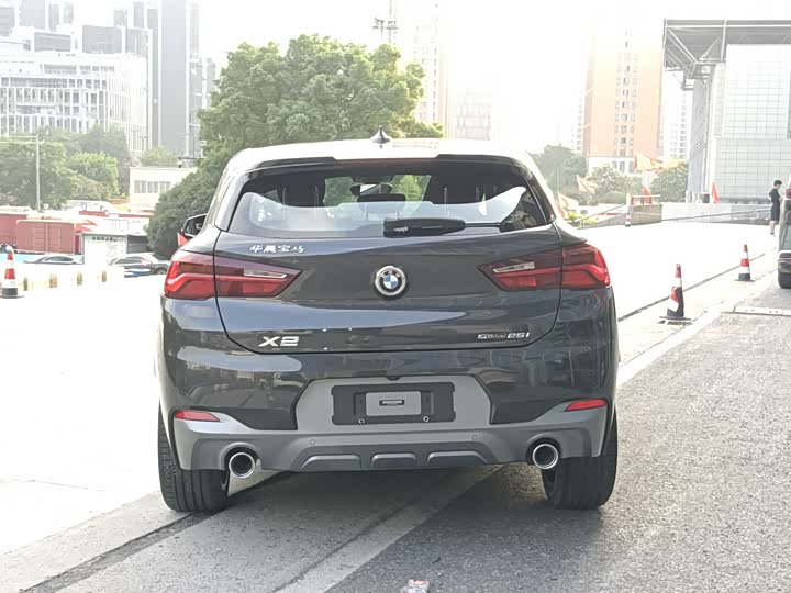 Фото 6 - BMW X2