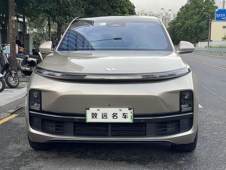 Фото 2 - LiXiang L8