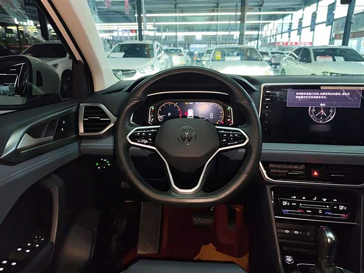 Фото 11 - Volkswagen Tharu