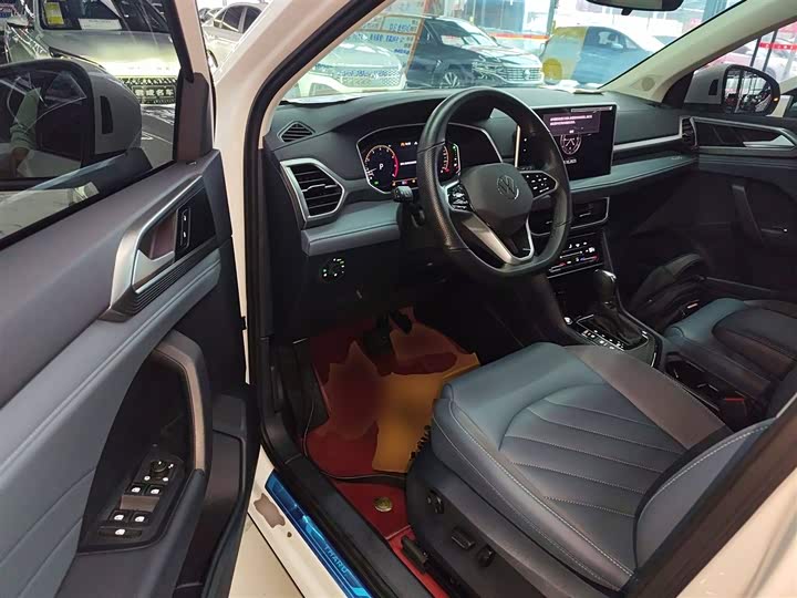 Фото 16 - Volkswagen Tharu