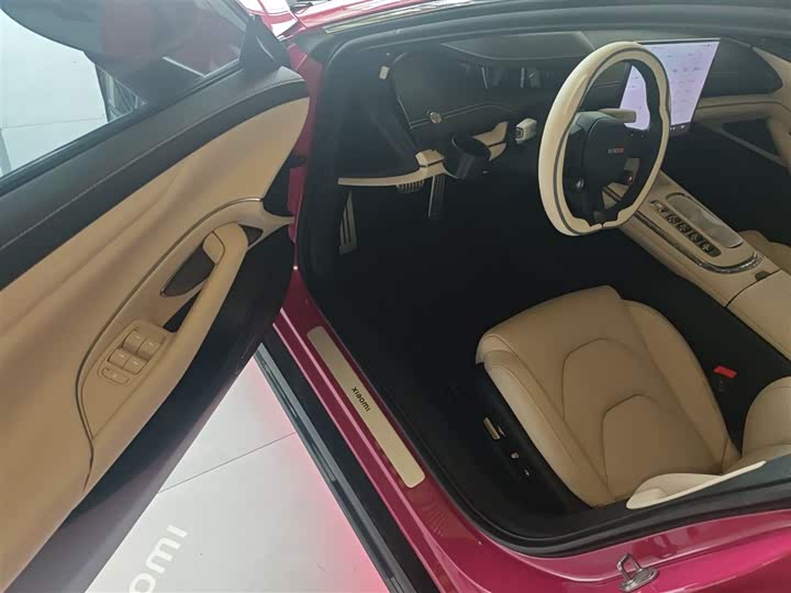 Фото 16 - Xiaomi SU7