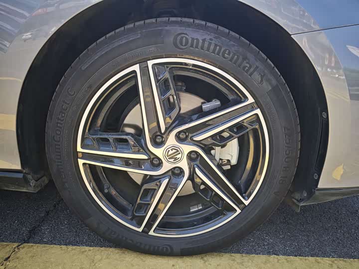 Фото 12 - MG Motor 7