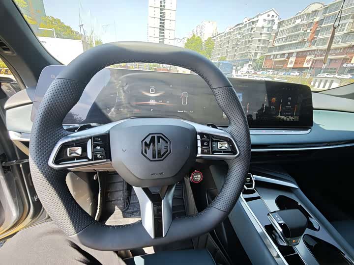 Фото 8 - MG Motor 7