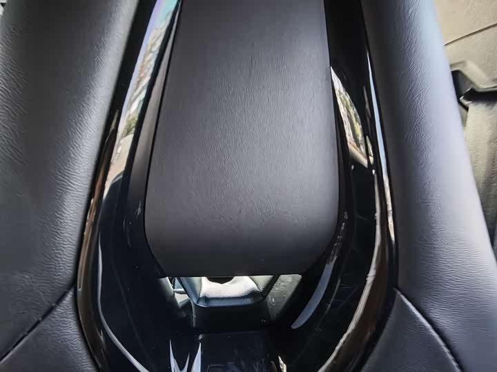 Фото 9 - MG Motor 7