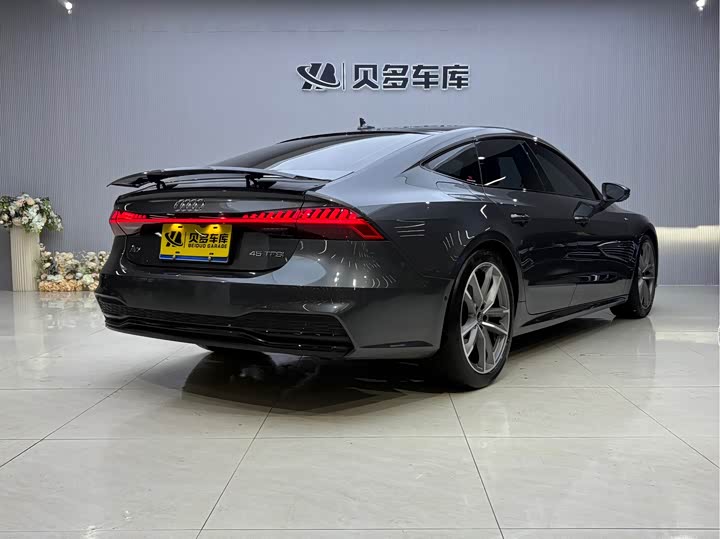 Фото 5 - Audi A7
