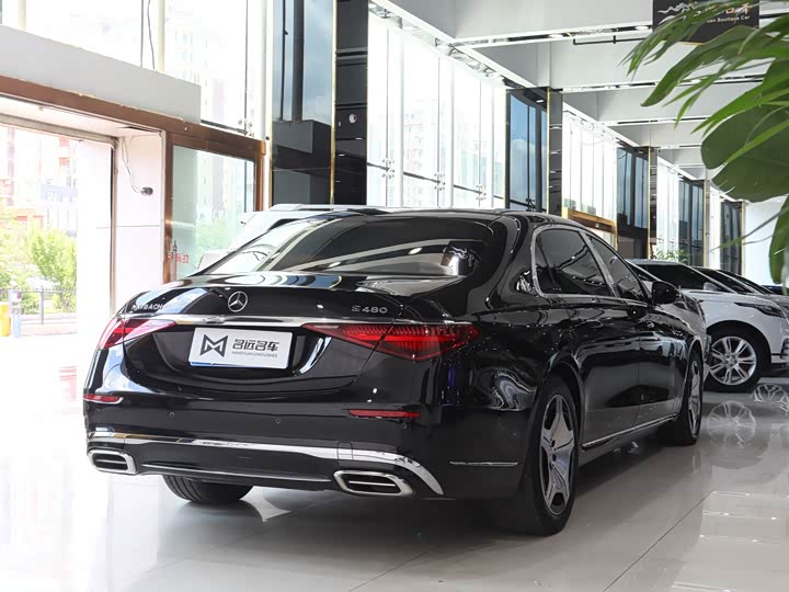 Фото 18 - Mercedes-Benz Maybach S-Class