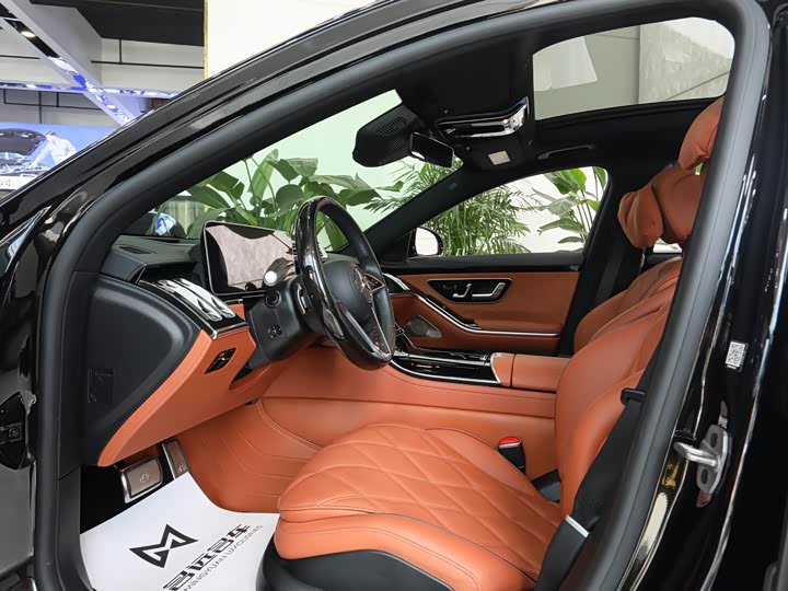 Фото 6 - Mercedes-Benz Maybach S-Class