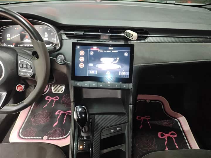 Фото 13 - MG Motor 6 Hybrid