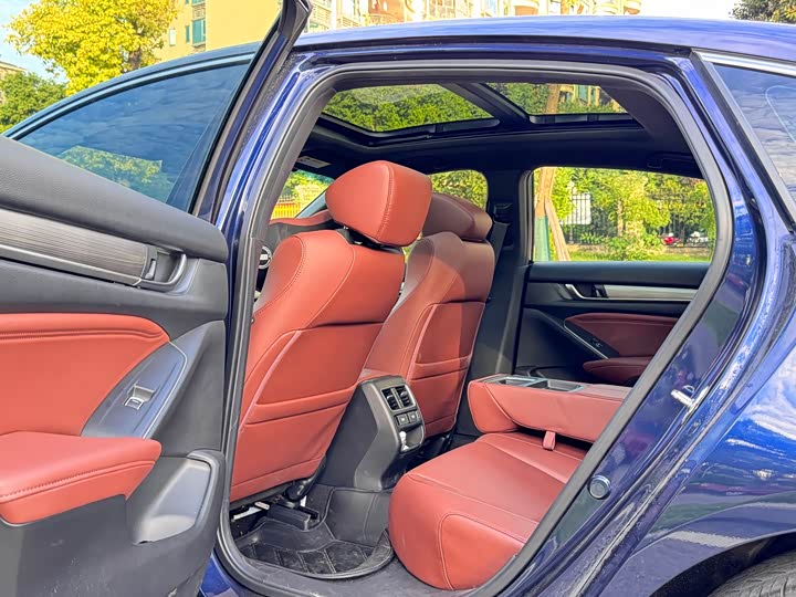 Фото 5 - Honda Inspire