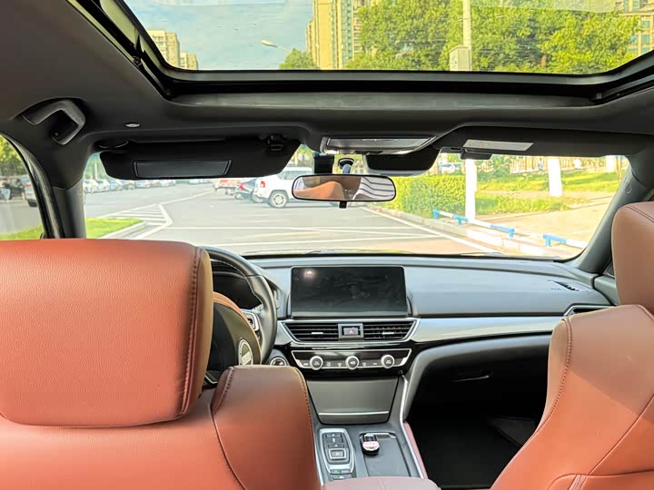 Фото 6 - Honda Inspire