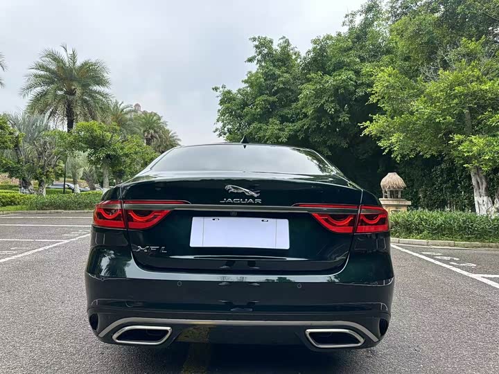 Фото 5 - Jaguar XF L