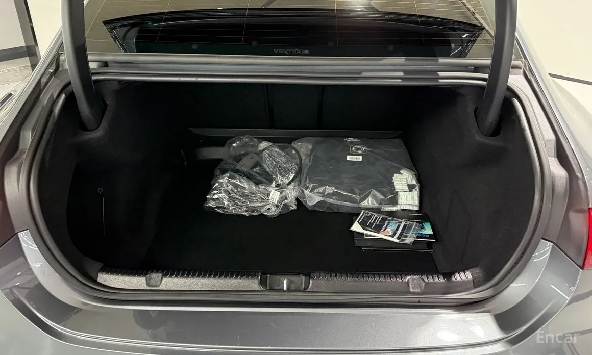 Фото 17 - Mercedes-Benz EQE