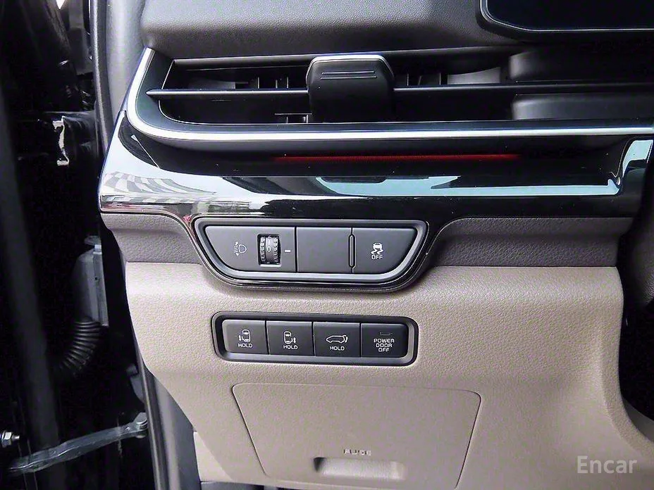 Фото 11 - Kia Carnival