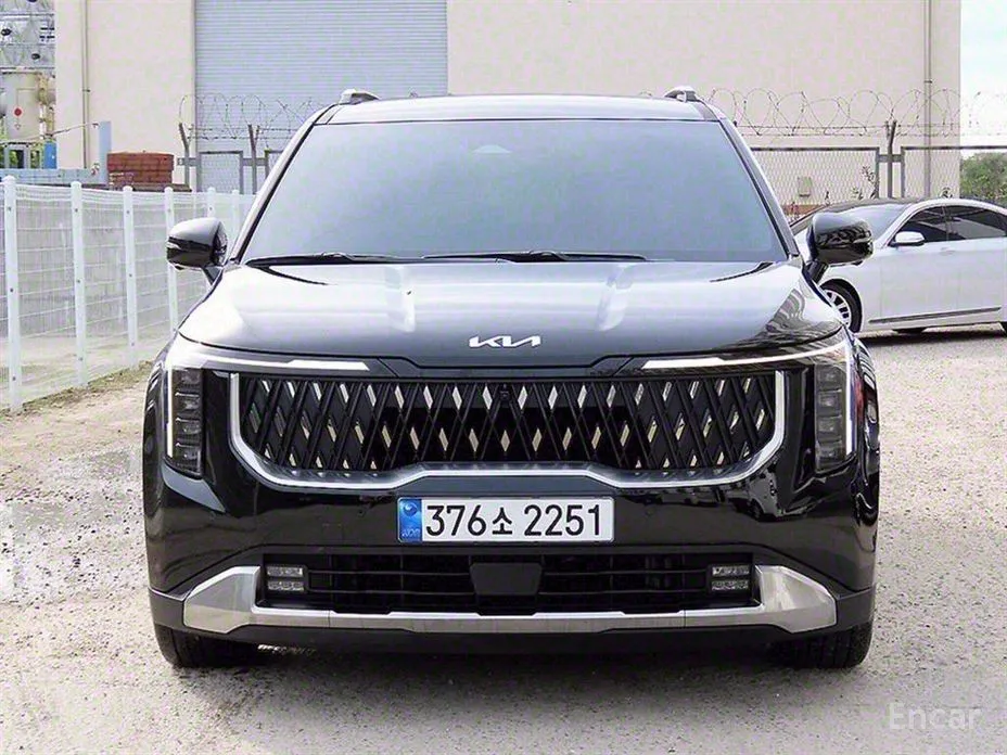 Фото 2 - Kia Carnival