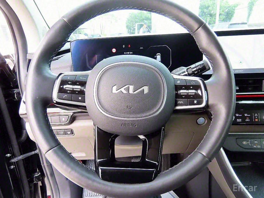 Фото 8 - Kia Carnival