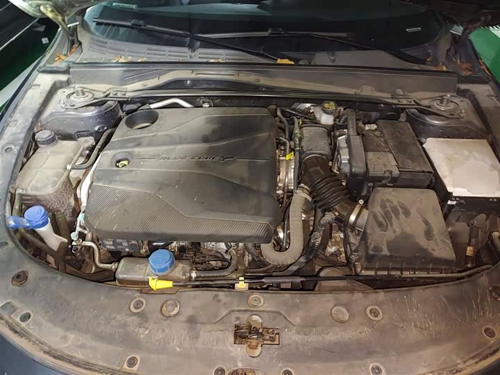 Фото 11 - Changan UNI-V