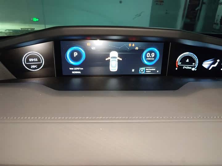 Фото 4 - Changan UNI-V