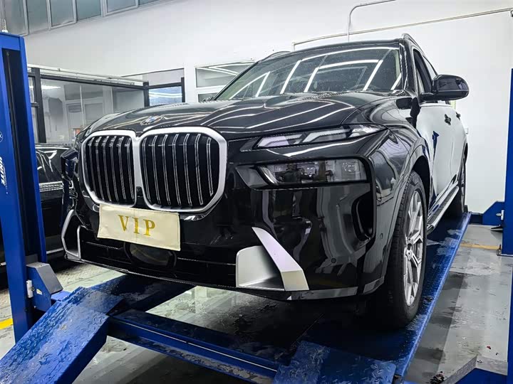 Фото 1 - BMW X7