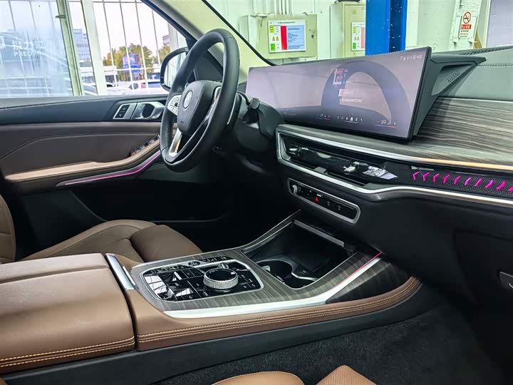 Фото 13 - BMW X7