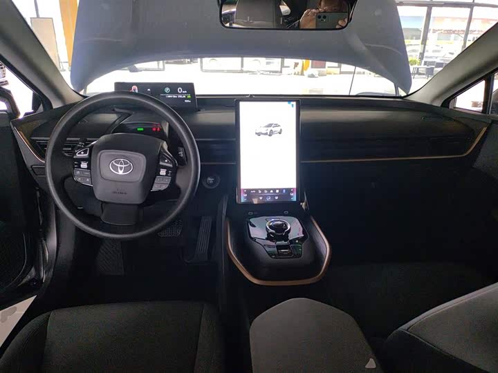 Фото 10 - Toyota bZ3