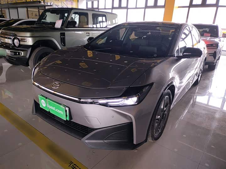 Фото 2 - Toyota bZ3