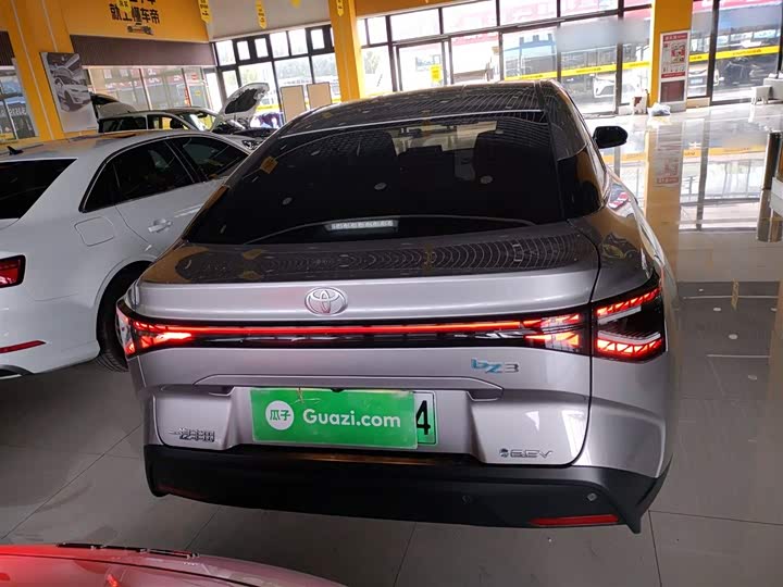 Фото 6 - Toyota bZ3