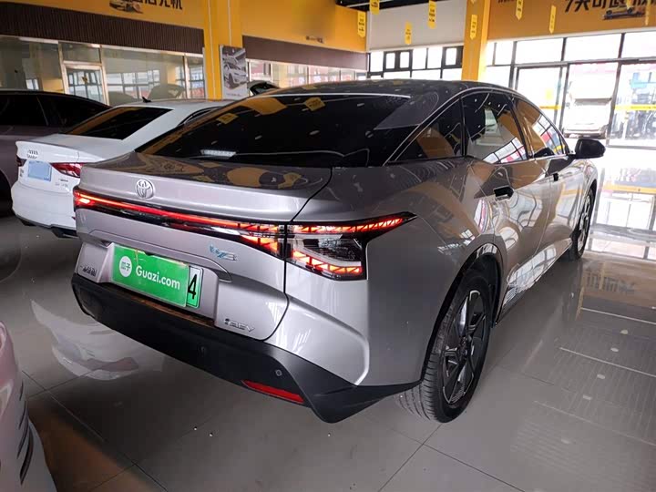 Фото 7 - Toyota bZ3