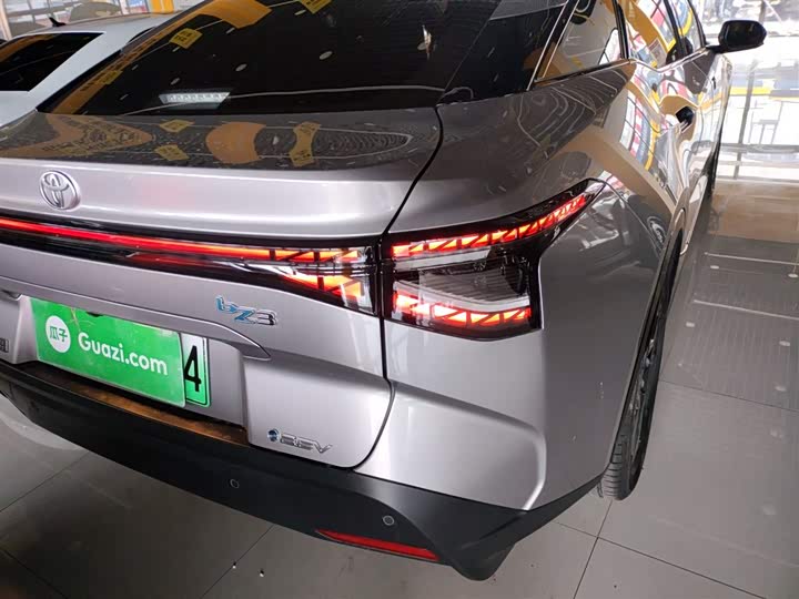 Фото 8 - Toyota bZ3