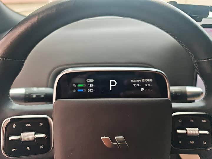 Фото 4 - LiXiang L9