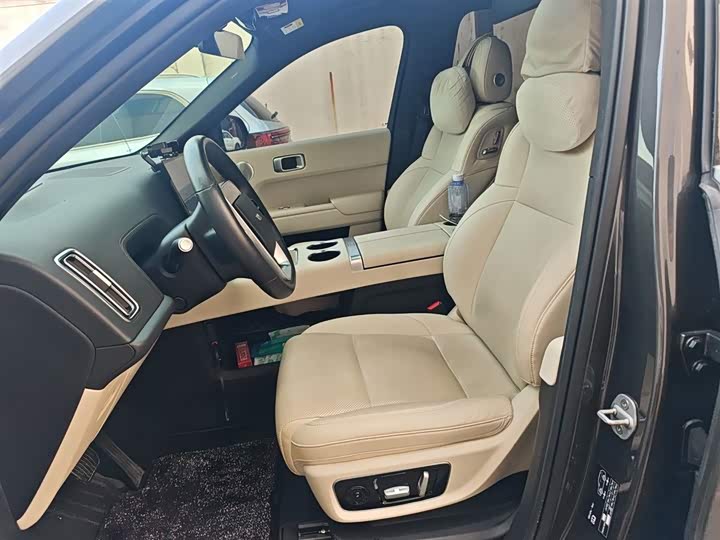 Фото 8 - LiXiang L9