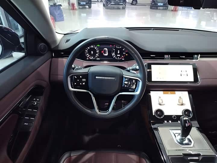 Фото 10 - Land Rover Range Rover Evoque L