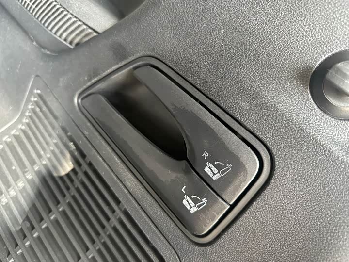 Фото 37 - Maxus D90 Pro