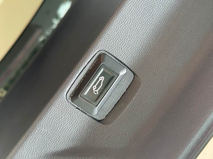 Фото 38 - Maxus D90 Pro