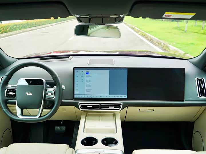 Фото 12 - LiXiang L9