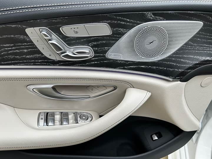 Фото 5 - Mercedes-Benz CLS-Class