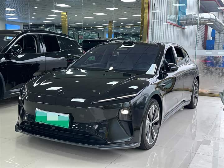 Фото 1 - Nio ET5T