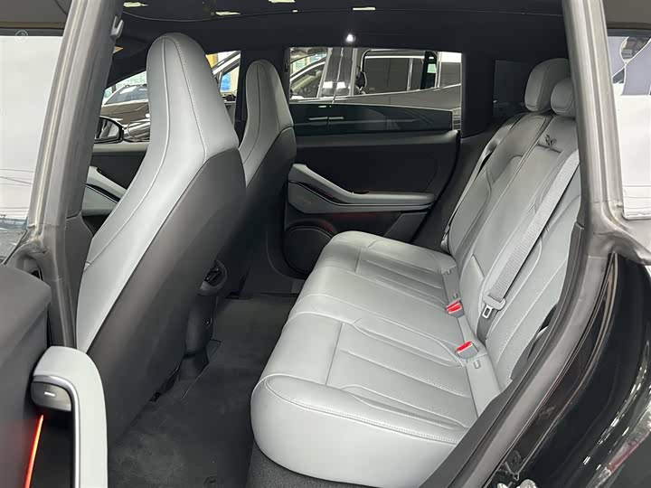 Фото 13 - Nio ET5T