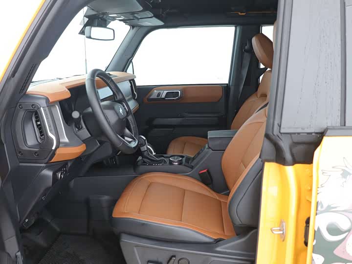 Фото 4 - Ford Bronco