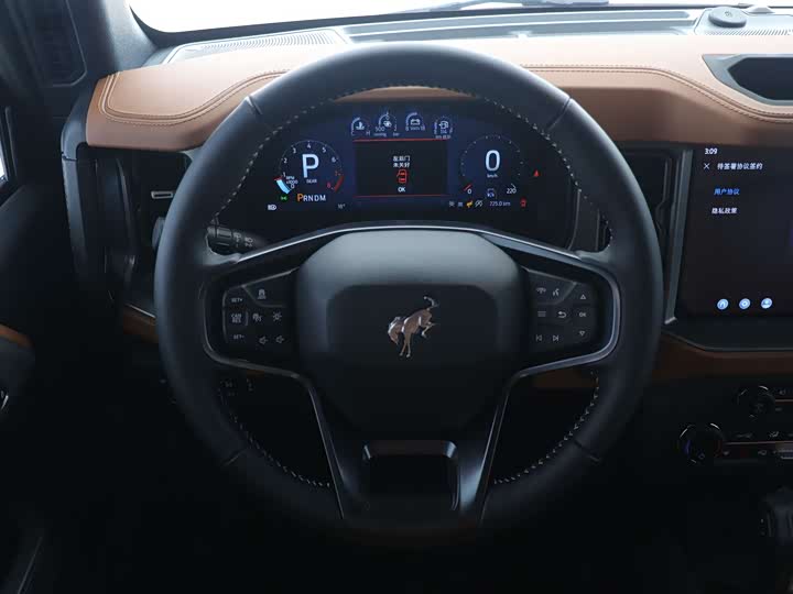 Фото 5 - Ford Bronco