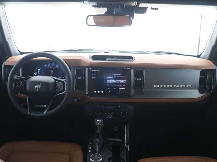 Фото 7 - Ford Bronco