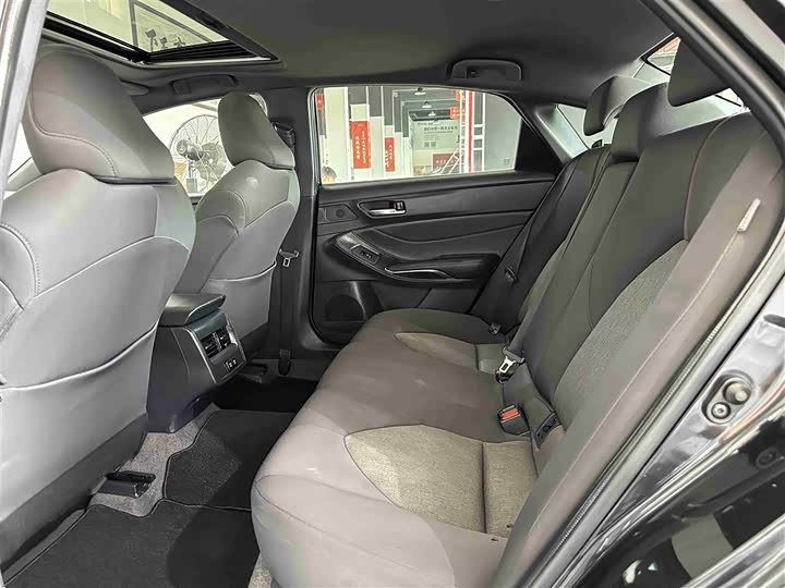 Фото 5 - Toyota Avalon