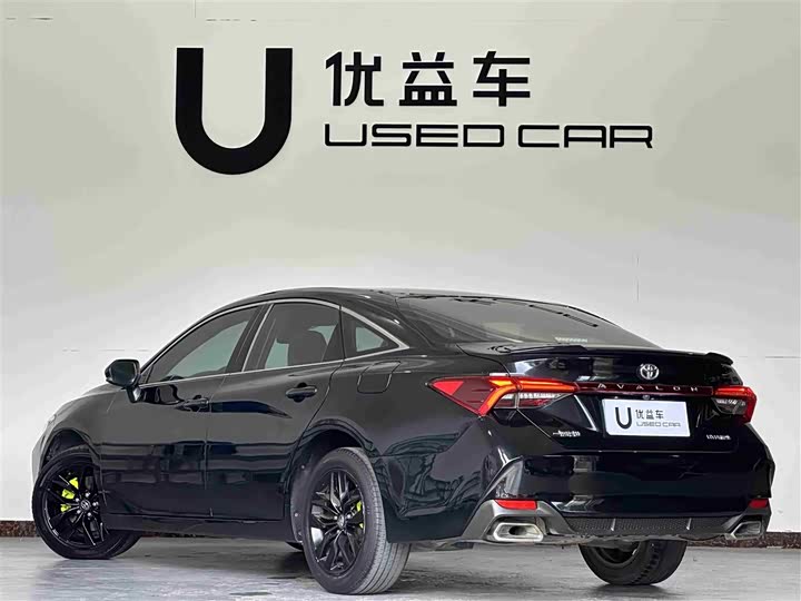 Фото 7 - Toyota Avalon